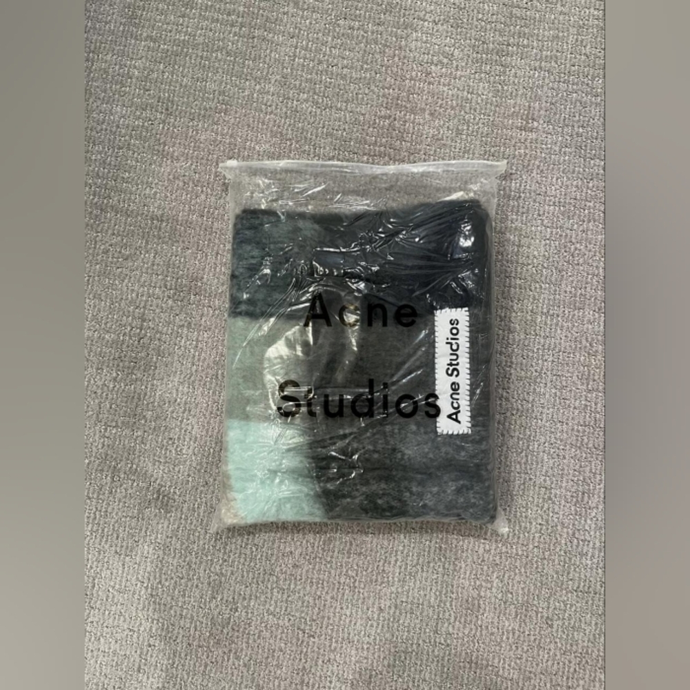 ACNE STUDIO SCARF - Picture 2 of 2
